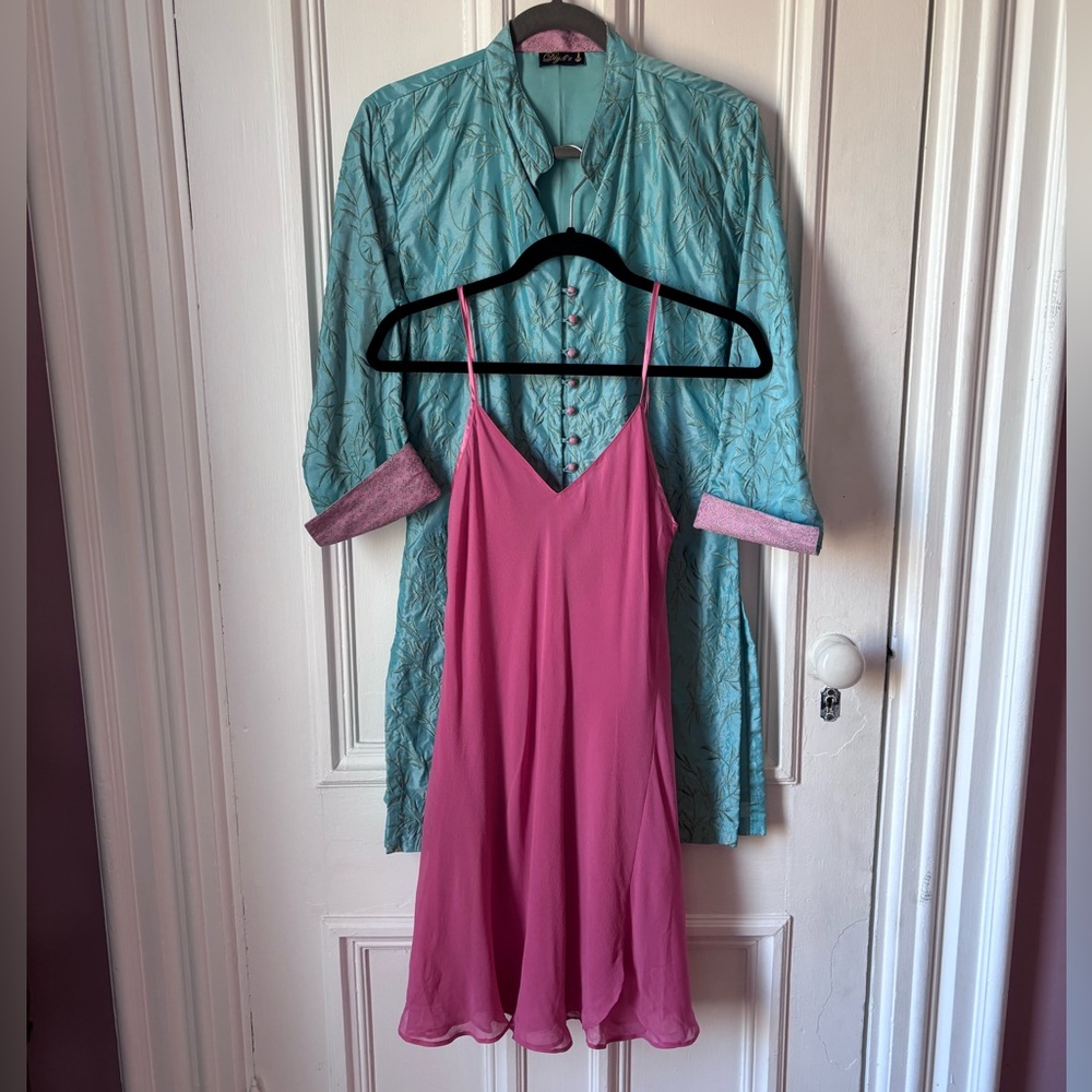 Women’s Two piece Silk Camisole and Long Sleeve Button Front Jacket Size Small